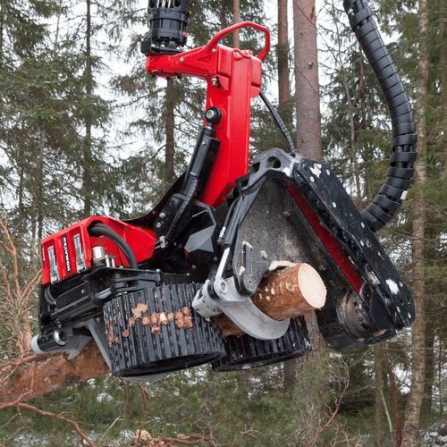 带打枝机伐木机头 - S132 - Komatsu Forest AB