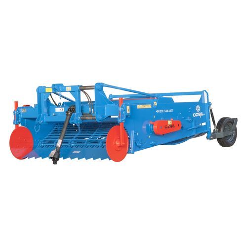 土豆收割机 - PHTP2100 - ÖZBİL Tarım ve Ziraat Aletleri Ltd. Şti. - 拖拉机悬挂 / 3行