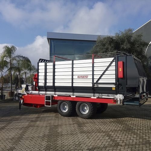 自动装载式拖车 - RS 140 - RIBERI - 双车轴 / 牲畜饲料 / 气动制动