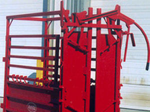 牛保定架 - Cattleboss 485 - apache