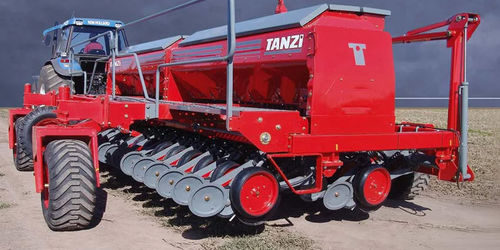 漏斗式条播机 - 6750 - tanzi - 碟式 / 牵引式 / 免耕种植