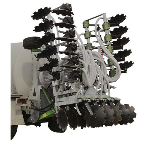 悬挂式液体肥料撒播车 - Agromax - 圆盘耙 / 牧场