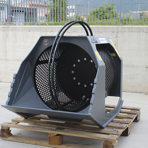筛分铲斗 - CBR 07 - CM SRL - 工地 / 用于废料回收 / 多任务