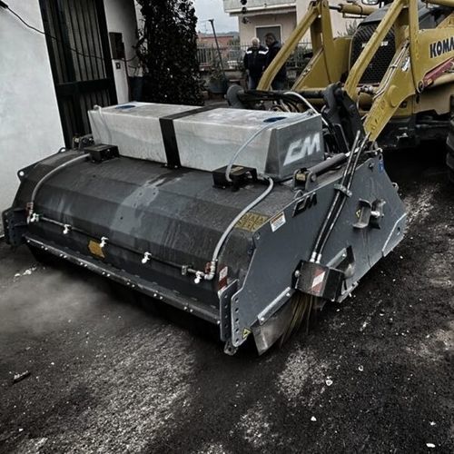 悬挂式扫地机 - CBS PROFI 225 - CM SRL - 道路