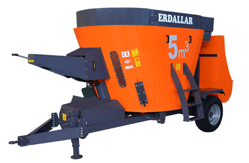 立式立式饲料搅拌机 - MAK-5-11 - ERDALLAR AGRICULTURAL MACHINERY - 牵引式 / 侧边卸载 / 单螺杆