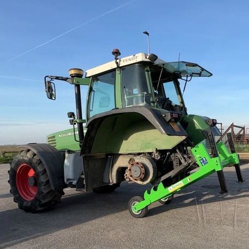 拖拉机液压叉车 - FARMTEC Srl