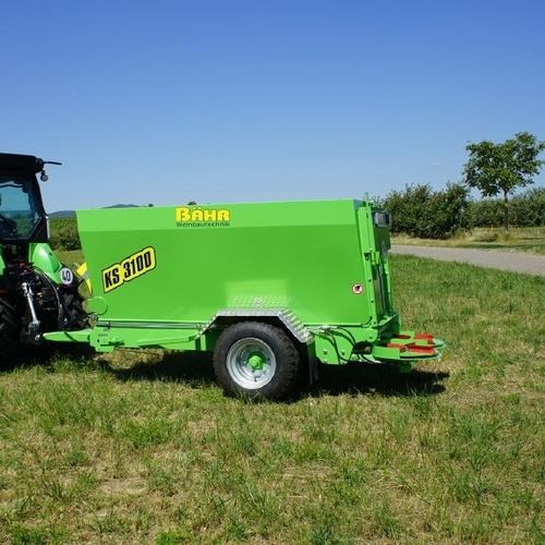 牵引式施肥机 - KS3100 - BÄHR Weinbautechnik GmbH - 固体 / 双盘 / 葡萄园