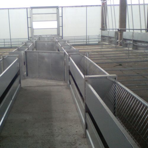 绵羊食槽 - INDB10, 22000 - AHI - FARM CAMARA - 金属 / 多入口
