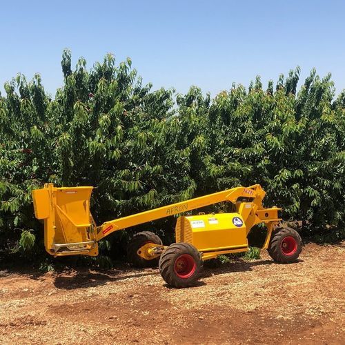 修剪空中平台 - SA-200 - Afron Machinery Ltd. - 收获 / 自走式